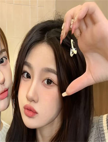 当代的影视评论：《潘多拉的魔盒》的艺术价值与娱乐性平衡